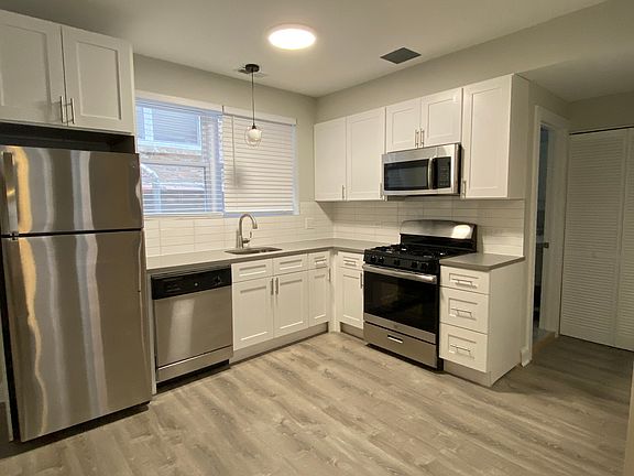 2nd image of 3110 N Milwaukee Ave APT 2H