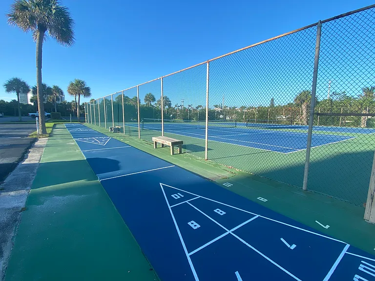 101022 S Ocean Dr — Photo 19