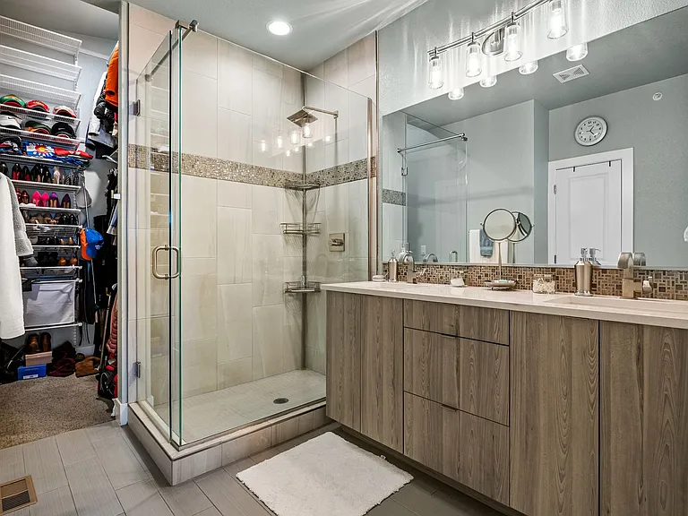 1821 Irving St #104 — Photo 23