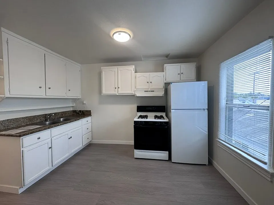 1022-1028 Martin Luther King Jr Ave