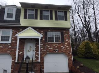 1354 Quail Run Cir, Bethel Park, PA