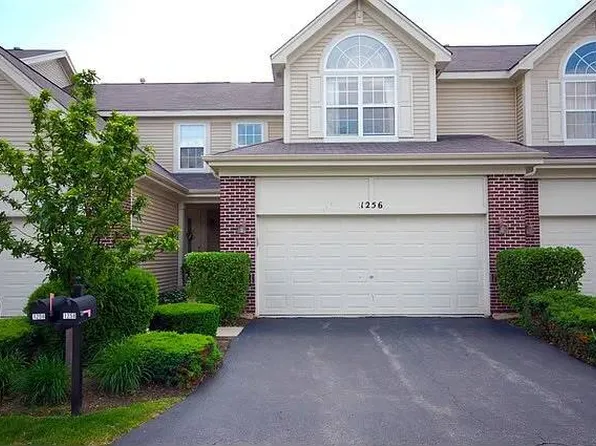 1256 Townes Cir, Aurora, IL 60502