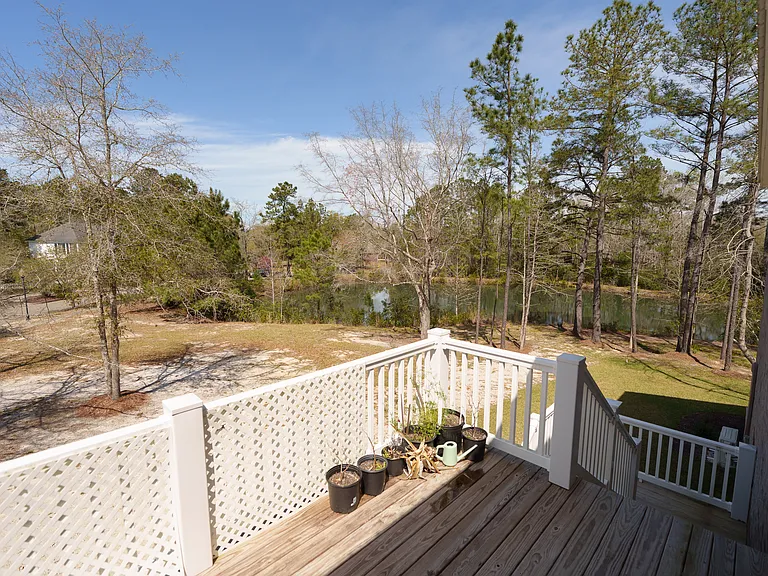 60 Madison Dr — Photo 37