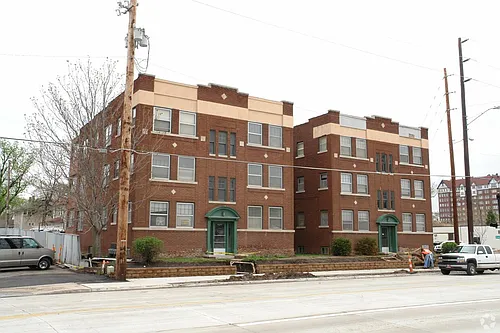 200 N Hillside Ave #200-3 Photo 1