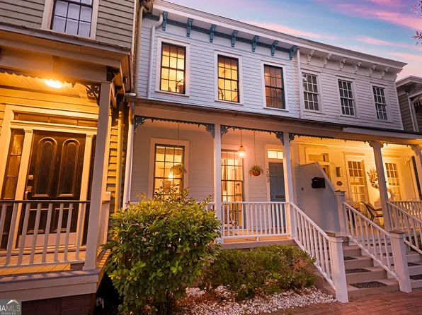 203 W Duffy St, Savannah, GA 31401