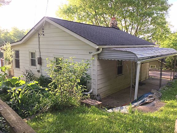 4th image of 925 Pearson Dr