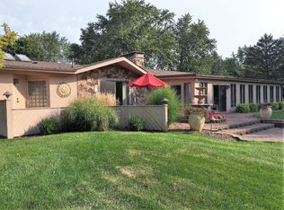 619 N Fall River Dr, Coldwater, MI 49036