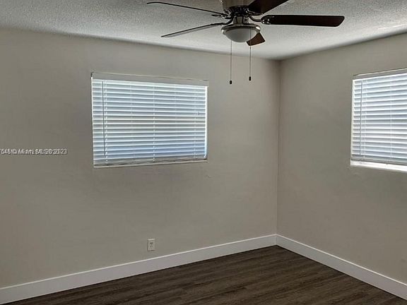 5th image of 2222 Fillmore St #105