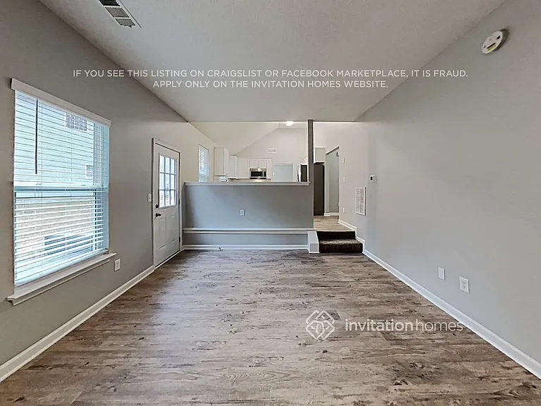 3913 Arabian Way — Photo 7