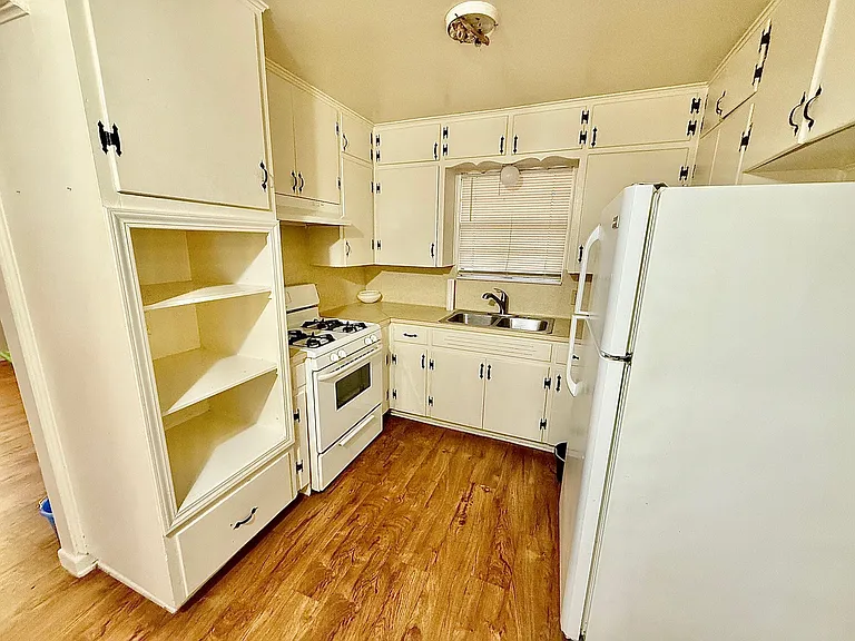 2411 S 5th St #1 — Photo 4