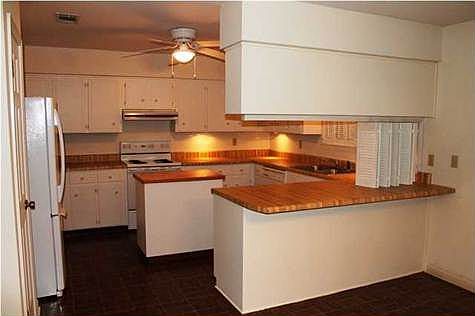 3rd image of 4265 Lavallet Cir