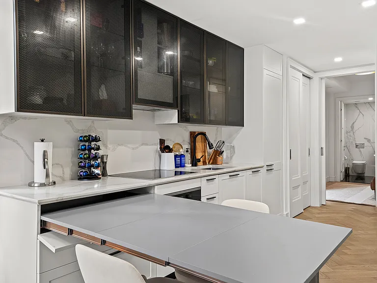 101 E 2nd St #4C — Photo 8