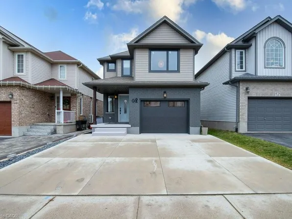 62 Tottenham St, Kitchener, ON N2R 1V2