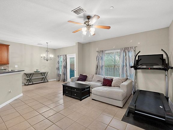 5th image of 3420 Belladonna Dr