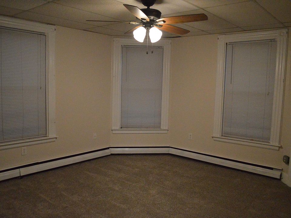 59 Merriam Ave Leominster MA Zillow