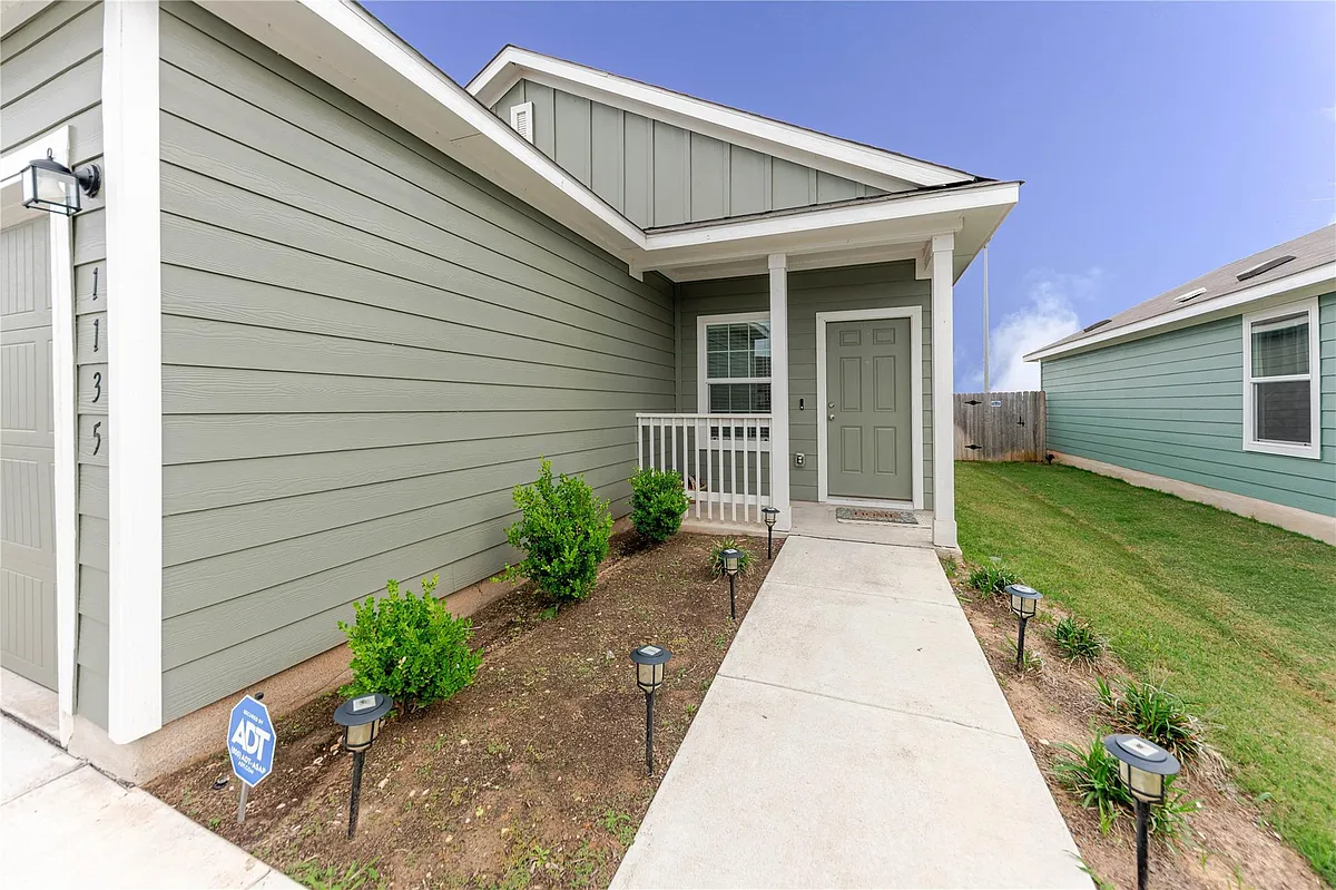 Building Photo - 1135 Catfish Ln