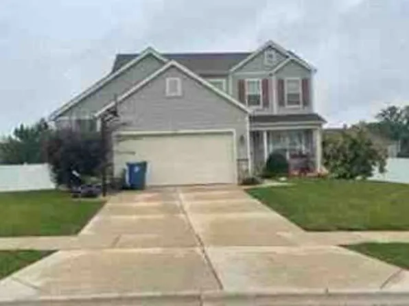 348 E 130th Pl, Crown Point, IN 46307