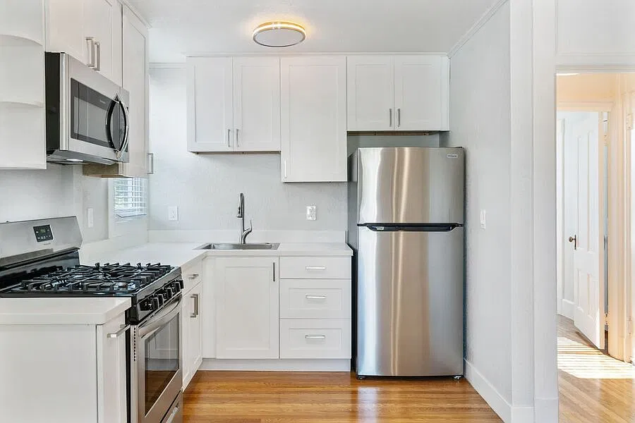 Fully Renovated 1 Bedroom in Downtown Palo Alto! — Photo 3
