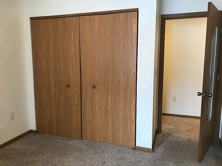 Murdock Apartments — Photo 34