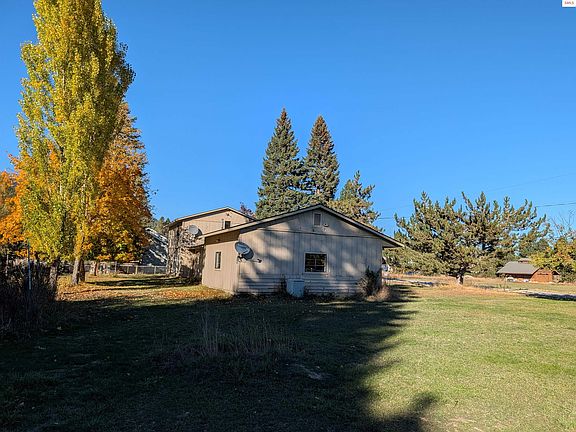 4th image of 242 Pinecrest Rd