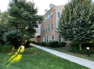 9421 Canonbury Sq, Fairfax, VA 22031