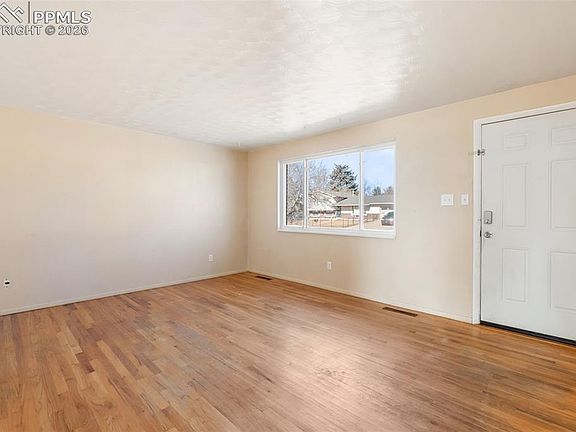 4th image of 3211 Michigan Ave