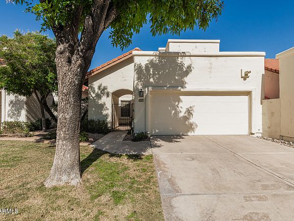 4th image of 1906 E CALLE DE ARCOS Drive