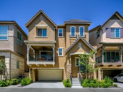 1125 Gardiner Ln, Fullerton, CA, 92833