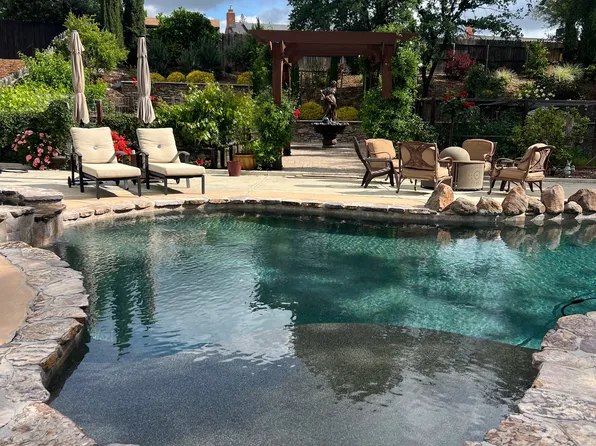 1407 W Colonial Pkwy, Roseville, CA 95661