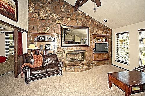 LR cathedral ceiling