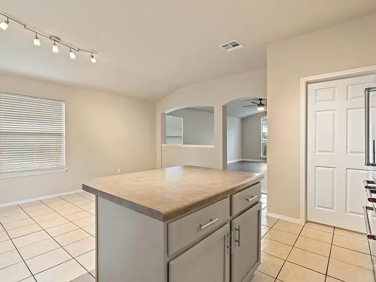 2605 Butler Way — Photo 12