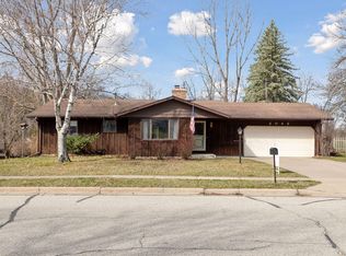 2042 Gernentz Ln, Red Wing, MN 55066