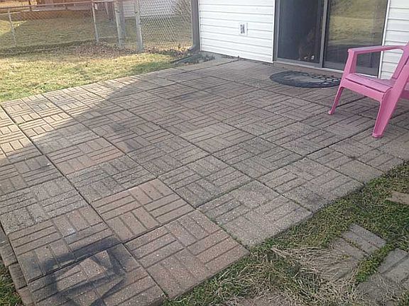 5th image of 7215 Carrie Dr