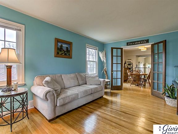 4th image of 3171 Alden Ave