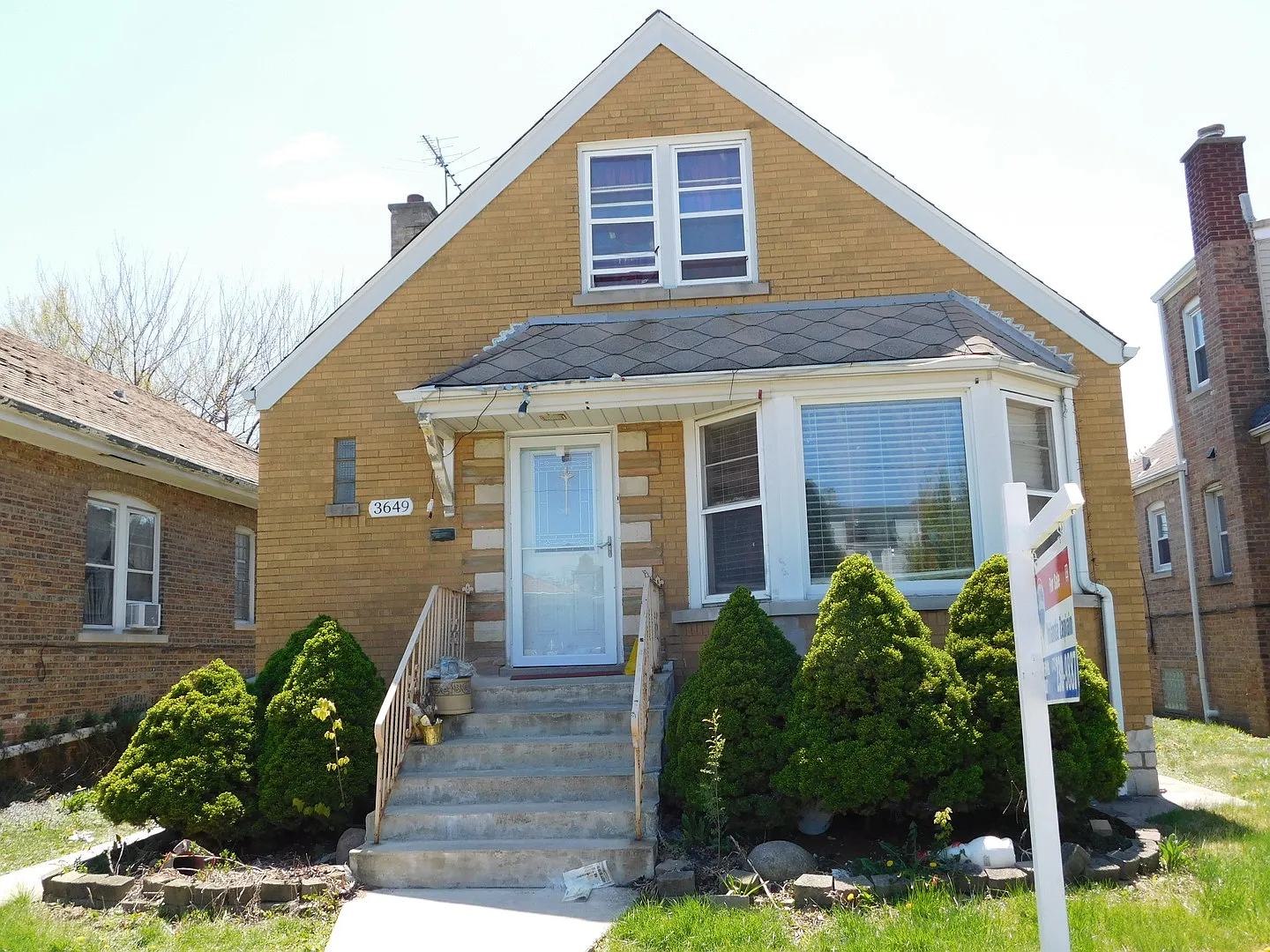 3649 W 57th St photo 1