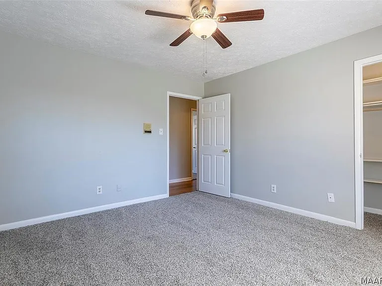 110 Diane Dr — Photo 24