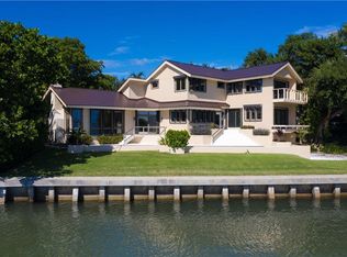 26 Simara St, Sewalls Pt, FL 34996