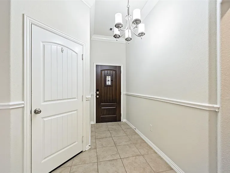 8934 English Manor Dr — Photo 5