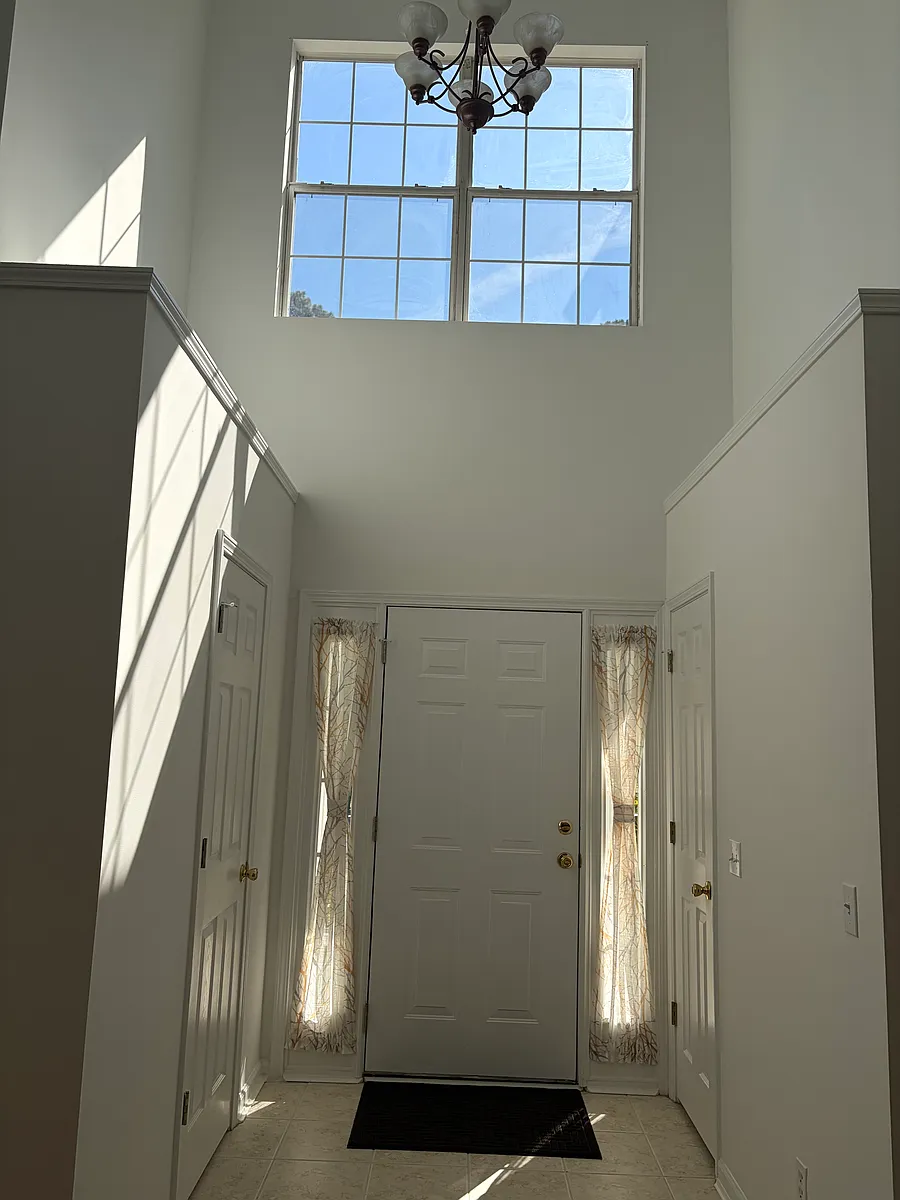 Building Photo - 390 Gardners Cir