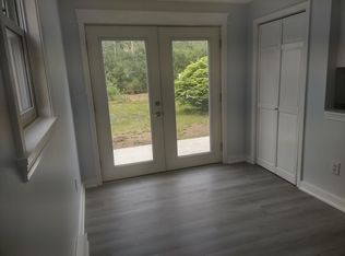 6 Pole Line Ln, Waterboro, ME 04087