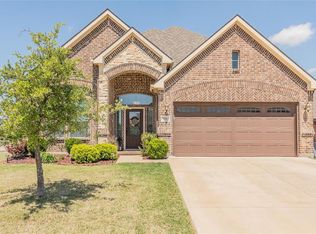 616 Seabourne Dr, Saginaw, TX 76179