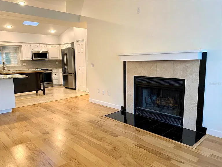 1177 Baltic Ln — Photo 4