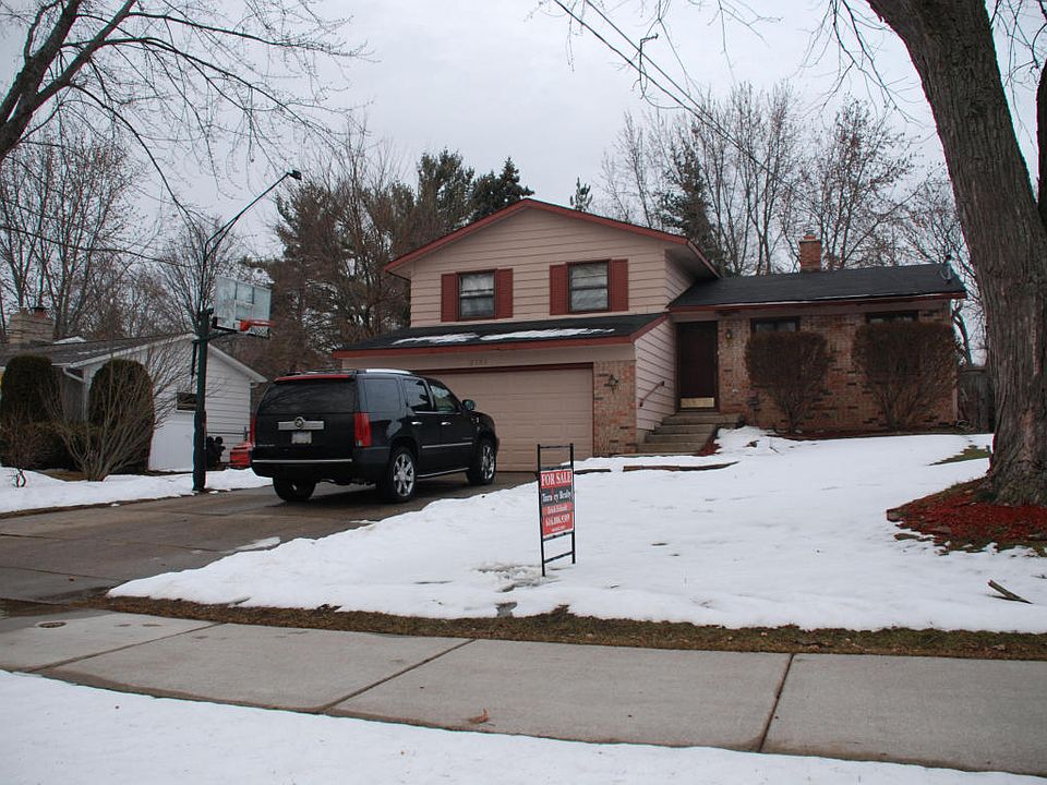 1st image of 2055 Fawnwood Dr SE