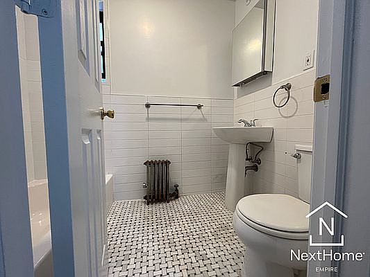 4th image of 189-10 37th Ave #10L