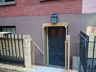39 West 10th Street in Greenwich Village
