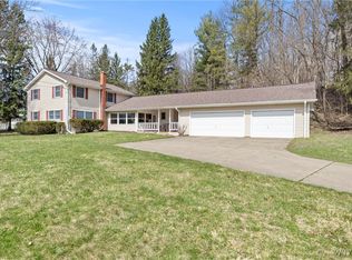 4365 Four Rod Rd, East Aurora, NY 14052
