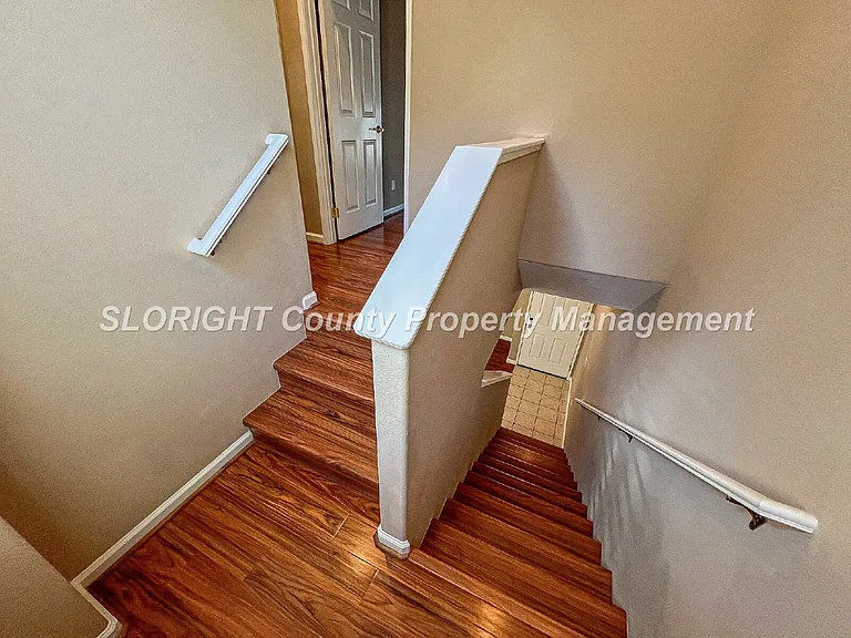 556 Adina Way — Photo 7