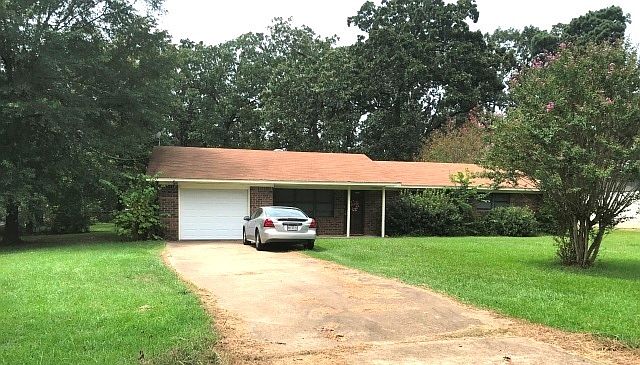 2nd image of 313 Maryland Dr
