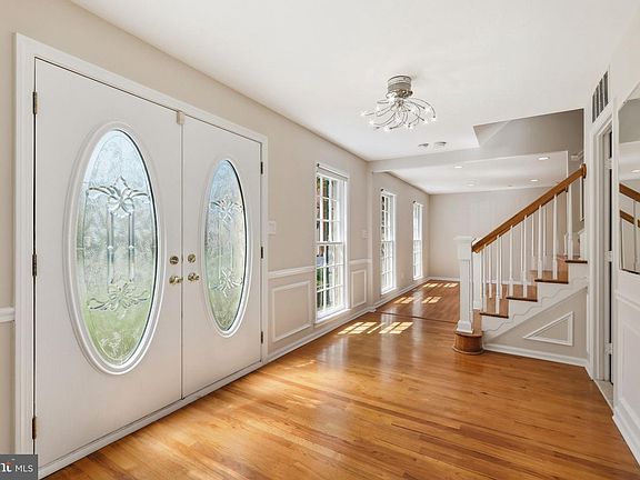 5th image of 5 Canfield Ct