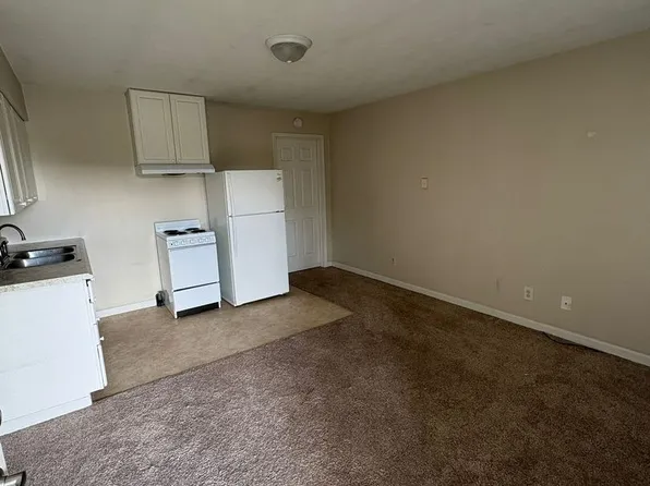 502Washington, 502 E Washington St APT 7, Clinton, IL 61727